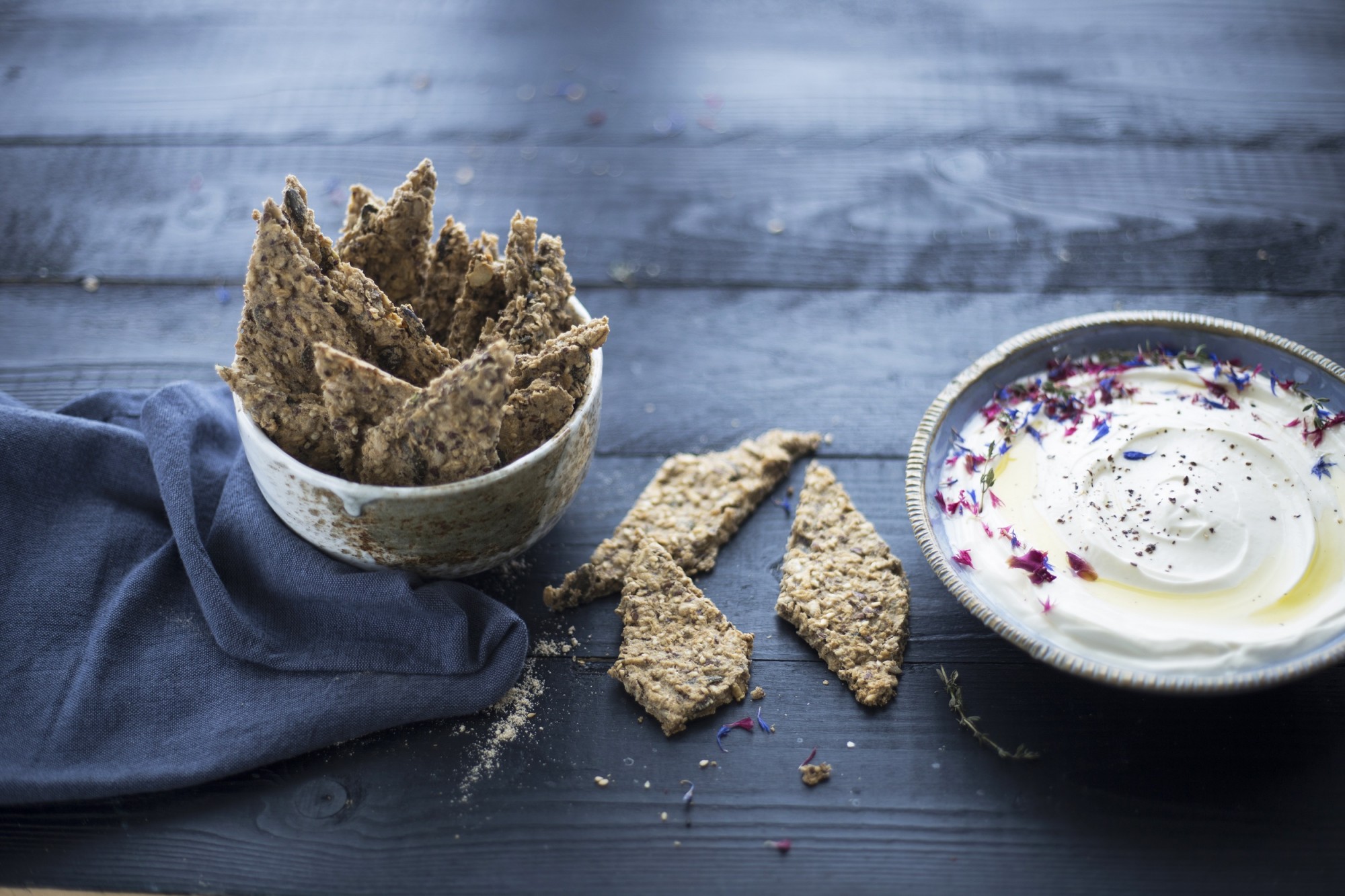 Sesame crackers - Recipes | BIO PLANÈTE
